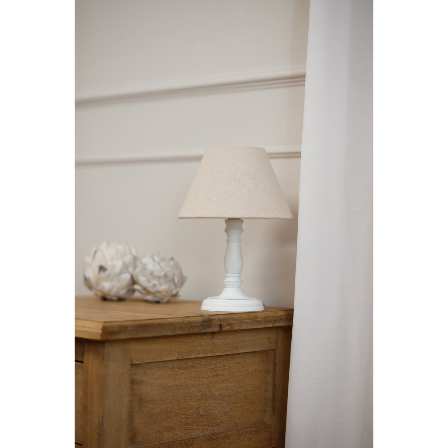 Natural linen Shade Shabby Chic Table lamp
