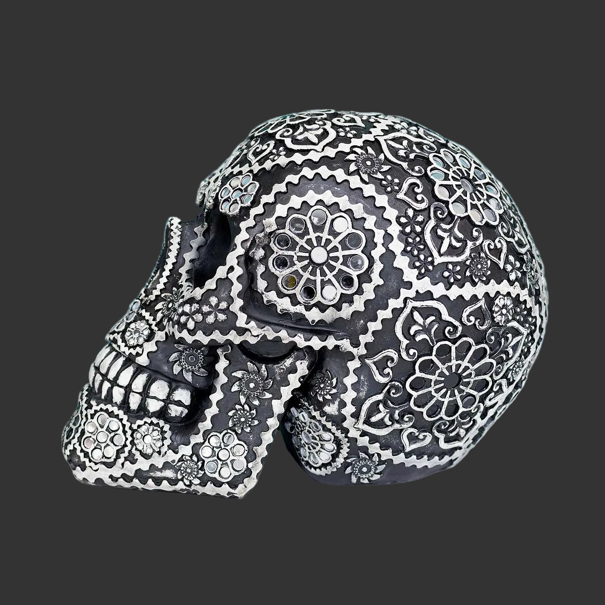 Calavera Black Sugar Skull Sculpture – Mirrored Resin Ornament 20cm